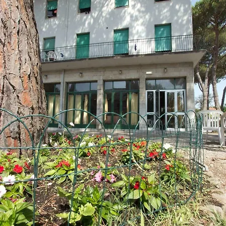Santa Maria Casa Per Ferie Hotel *